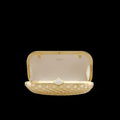 Calla Clutch